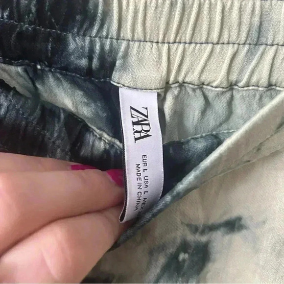 Zara Tie Dye Batik Midi Green Skirt L - Picture 6 of 6